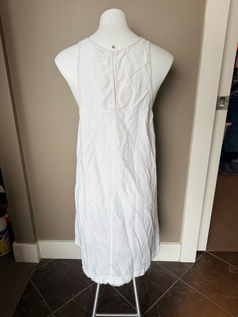 Aritzia Lightweight White Linen A-Line Pocket Dress - Picture 5 of 7